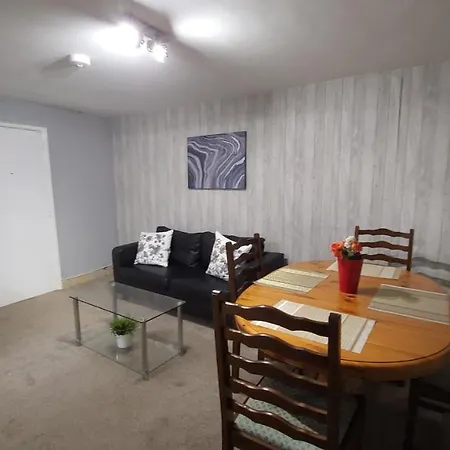 Fully Furnished 3 Bedroom Apartment *