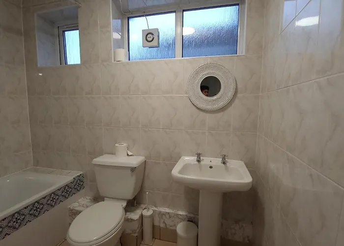 Fully Furnished 3 Bedroom